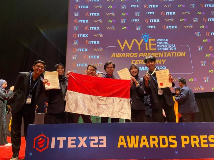 Tim Mahasiswa Uin Malang Sabet Silver Medal Di Ajang World Young